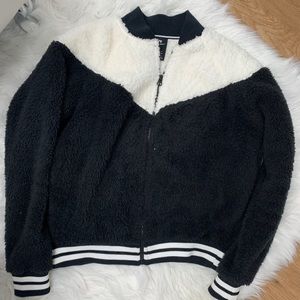 NIKE black and white fuzzy sport athletic jacket